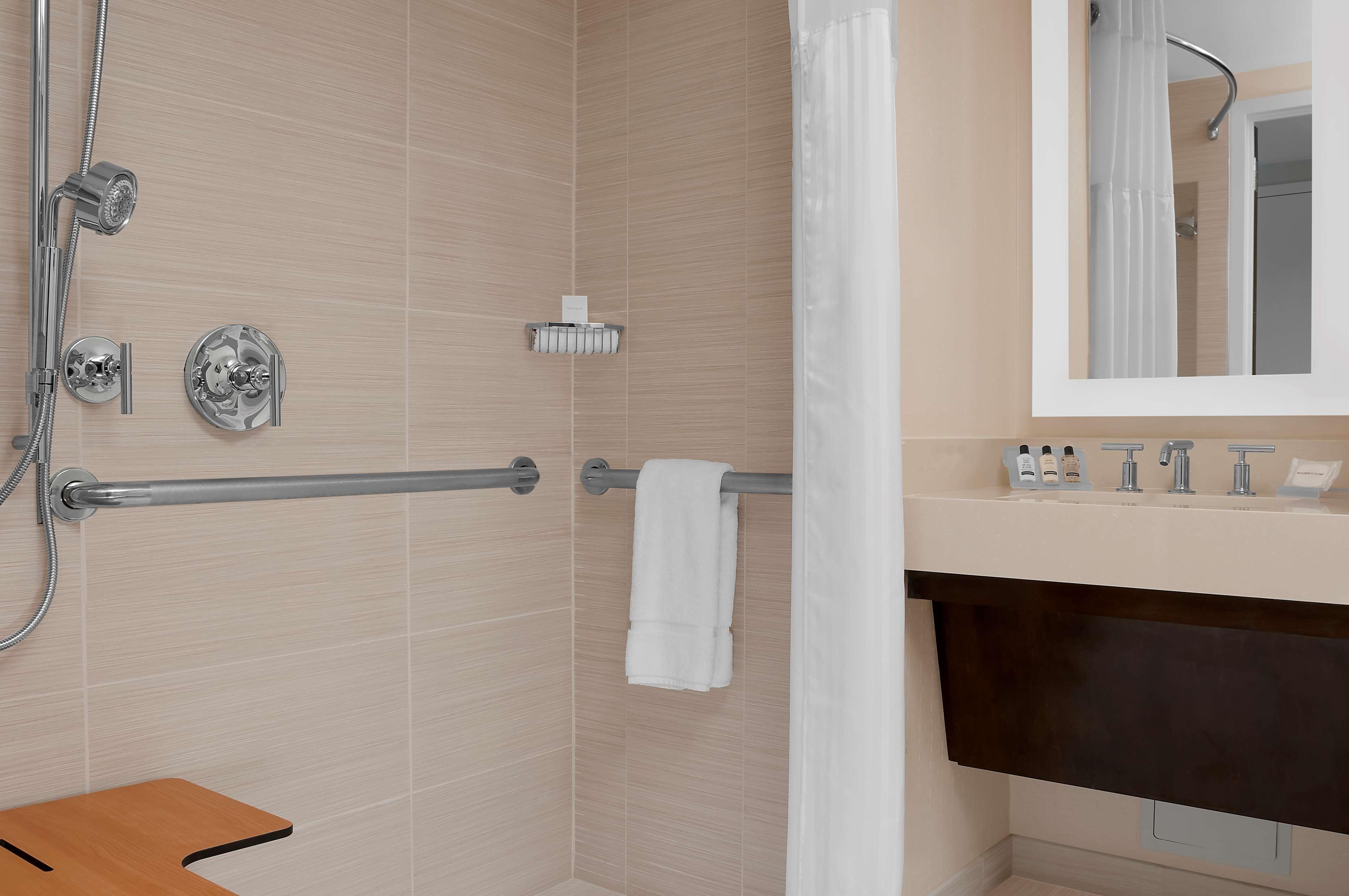 Hilton Garden Inn New York - Times Square Central Ngoại thất bức ảnh