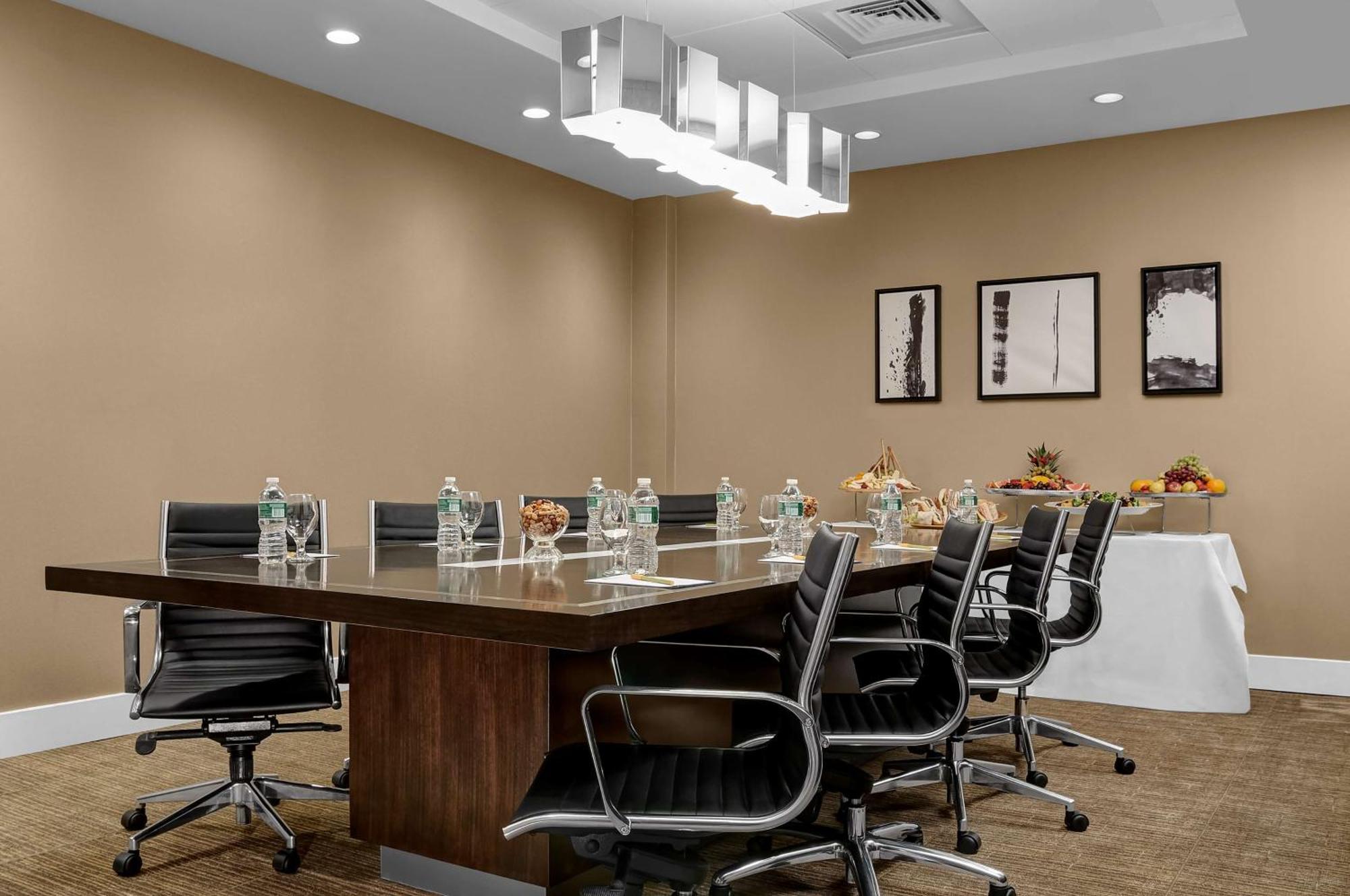 Hilton Garden Inn New York - Times Square Central Ngoại thất bức ảnh